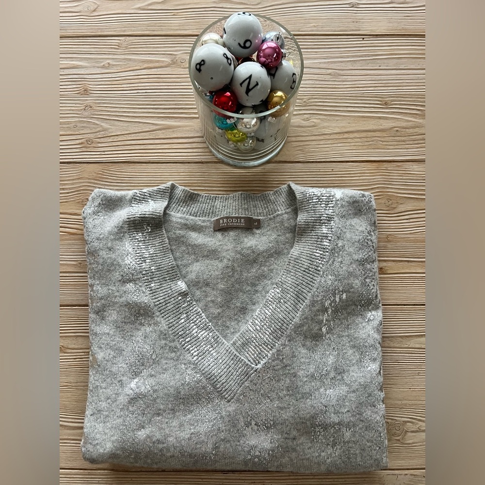 Brodie Fine Cashmere Gray Metallic Foil V-Neck Sweater | Women’s L - Picture 2 of 8